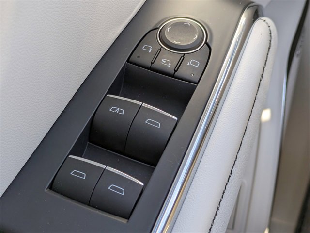 Used 2024 GMC Acadia Denali image 24