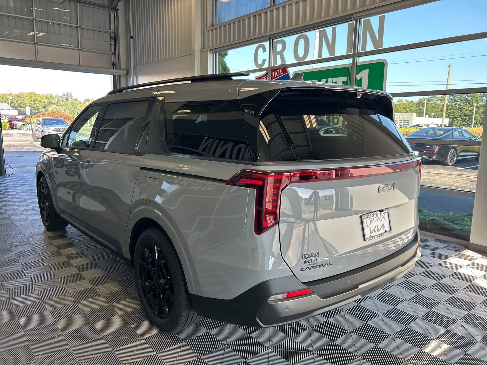 New 2026 Kia Carnival SX Prestige image 4