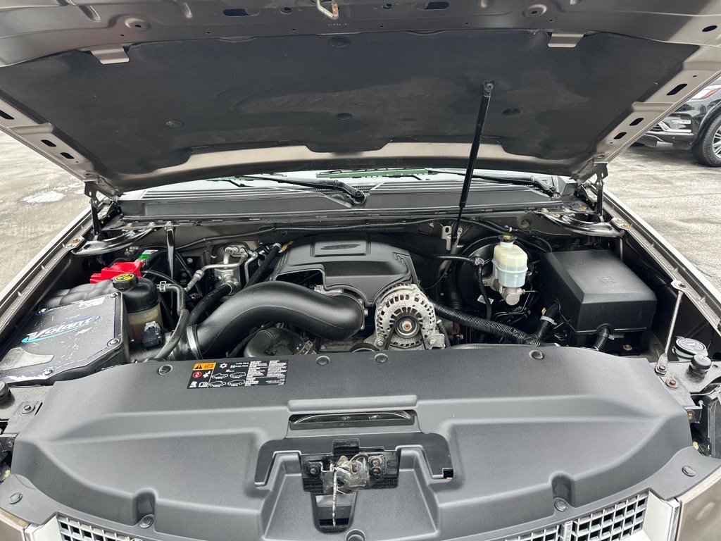 Used 2014 Cadillac Escalade Platinum image 7