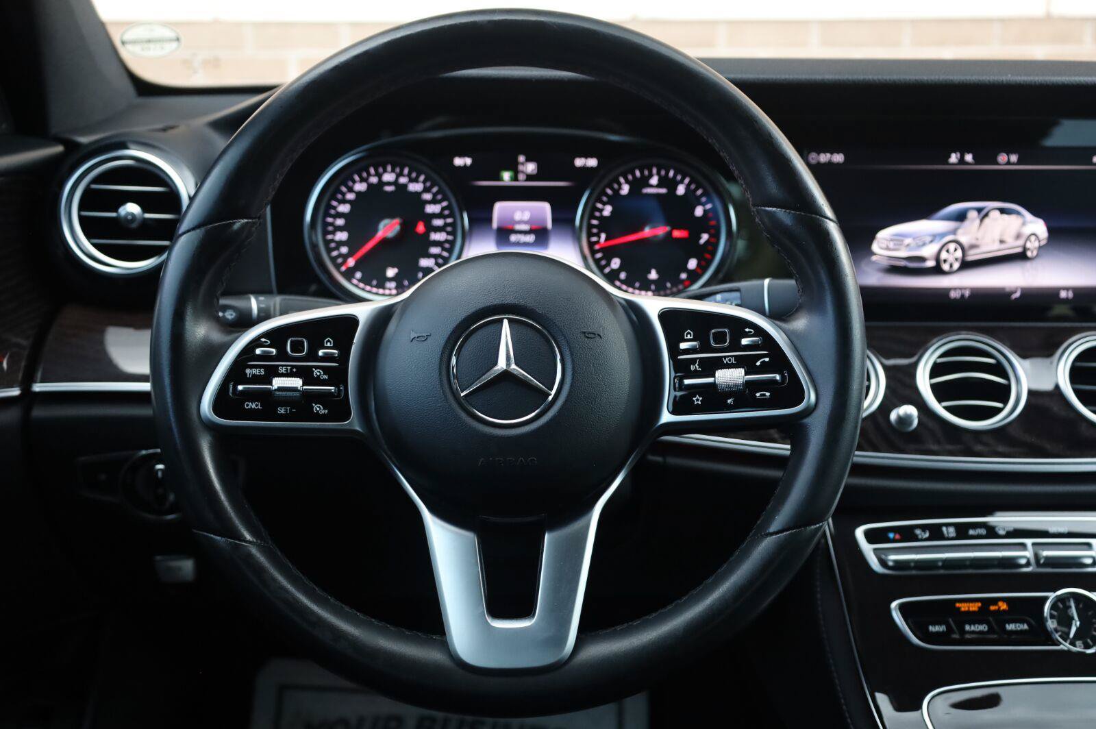 Used 2019 Mercedes-Benz E 300 image 31