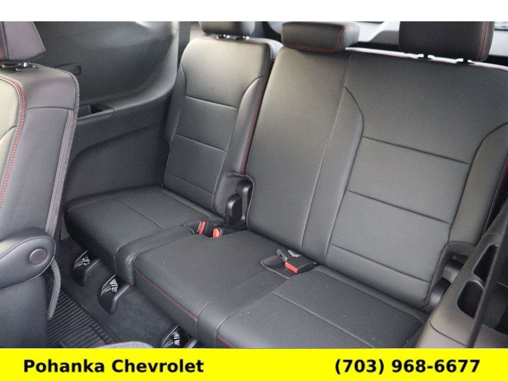 Used 2026 Chevrolet Traverse RS w/ LPO, Floor Liner Package FWD image 26