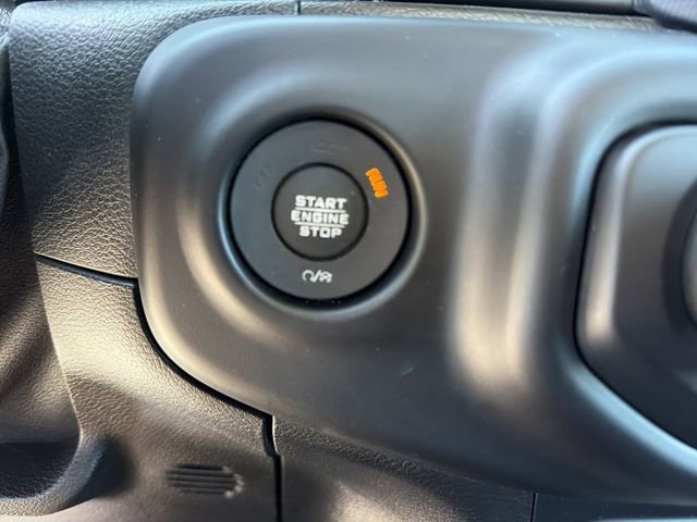 Used 2020 Jeep Wrangler Sport AWD/4WD image 22