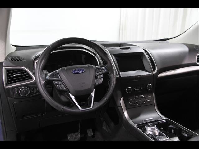 Used 2020 Ford Edge SEL w/ Cold Weather Package image 7