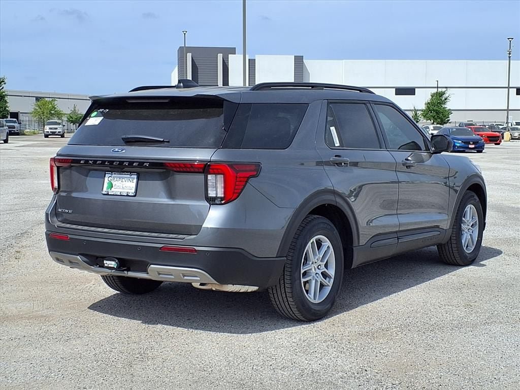 New 2026 Ford Explorer Active w/ Active Comfort Package RWD image 4