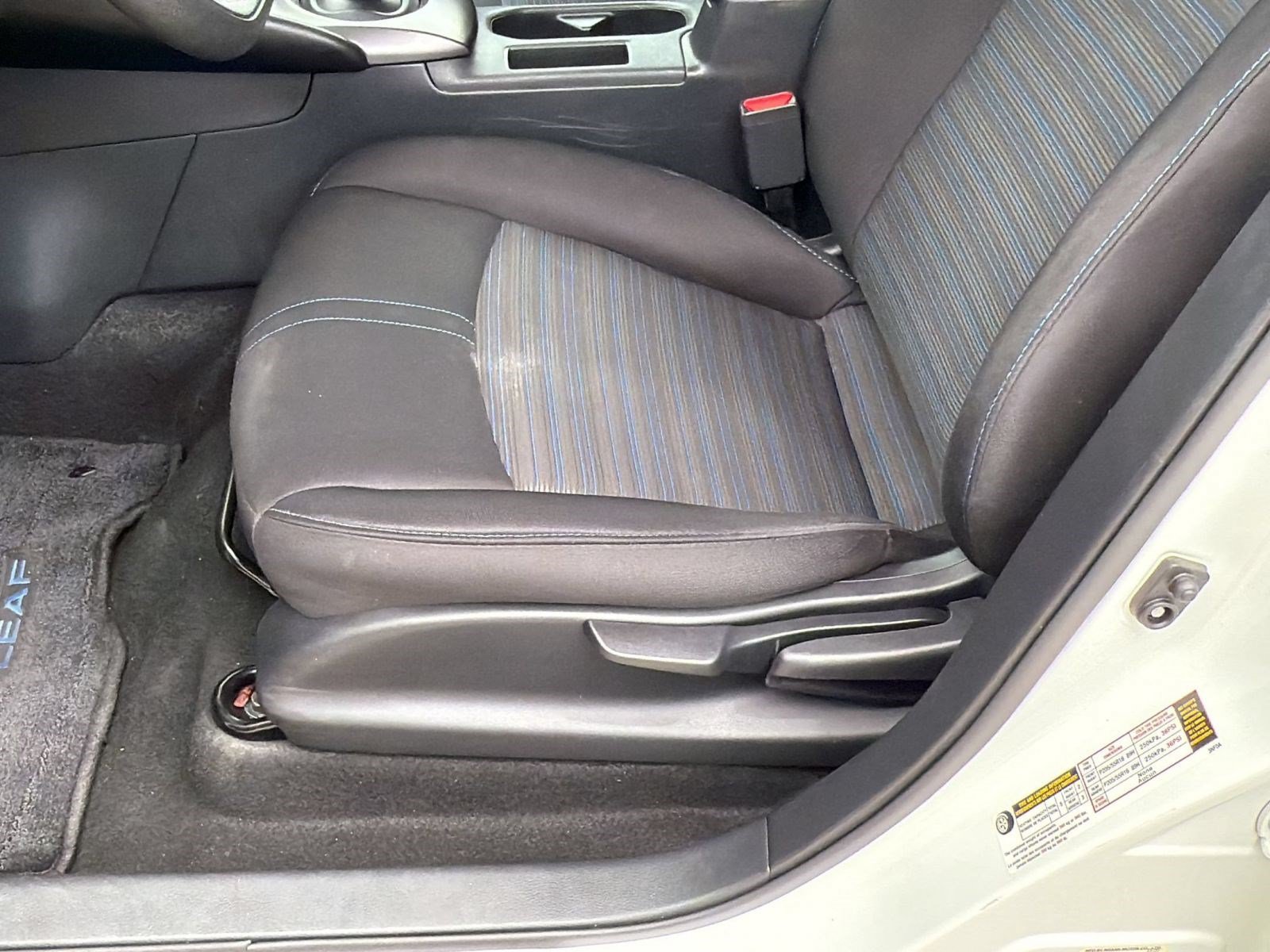 Used 2023 Nissan Leaf S FWD image 15