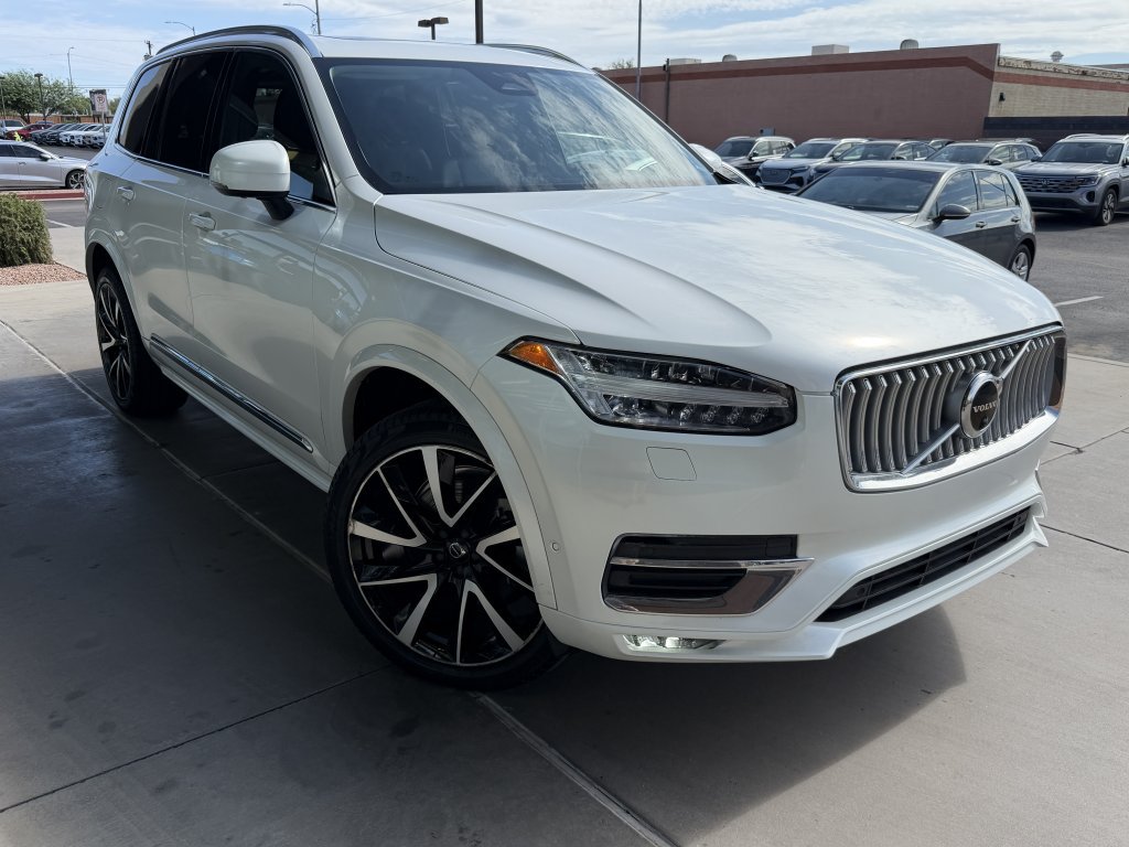 Used 2023 Volvo XC90 B6 Plus w/ Protection Package Premier AWD/4WD image 6