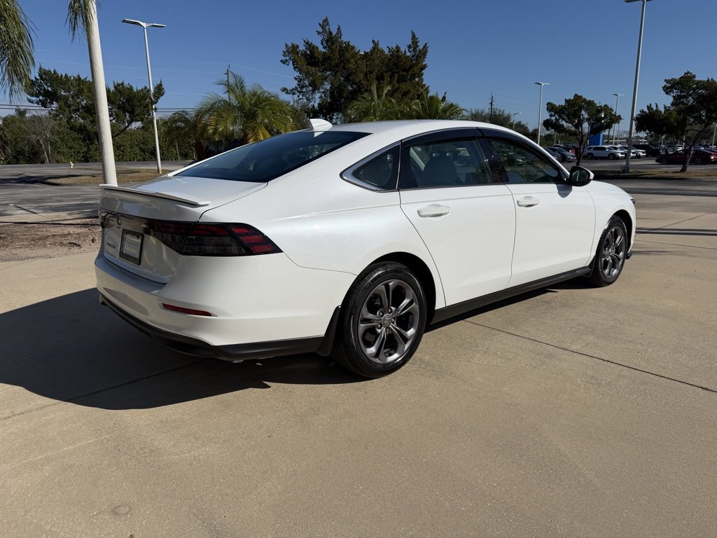 Used 2023 Honda Accord EX image 4