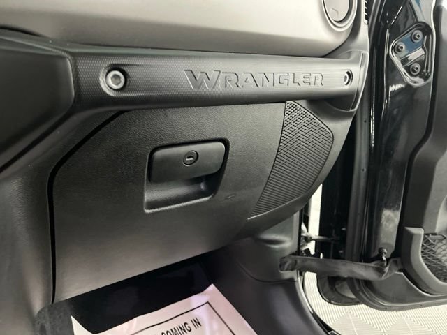 Used 2023 Jeep Wrangler Unlimited Sport AWD/4WD image 32