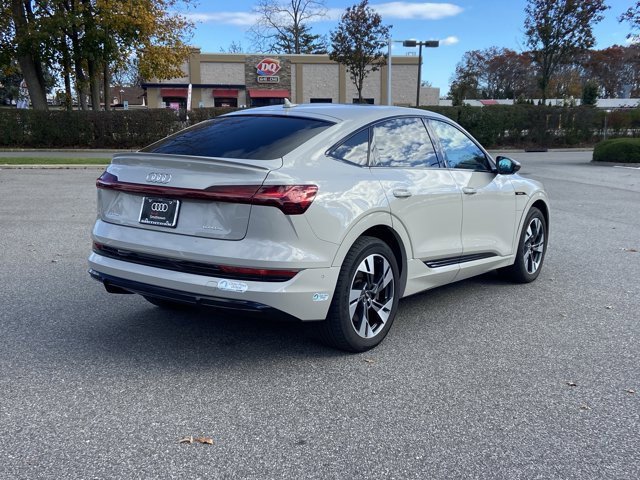 Used 2022 Audi e-tron Premium w/ Convenience Plus Package image 5