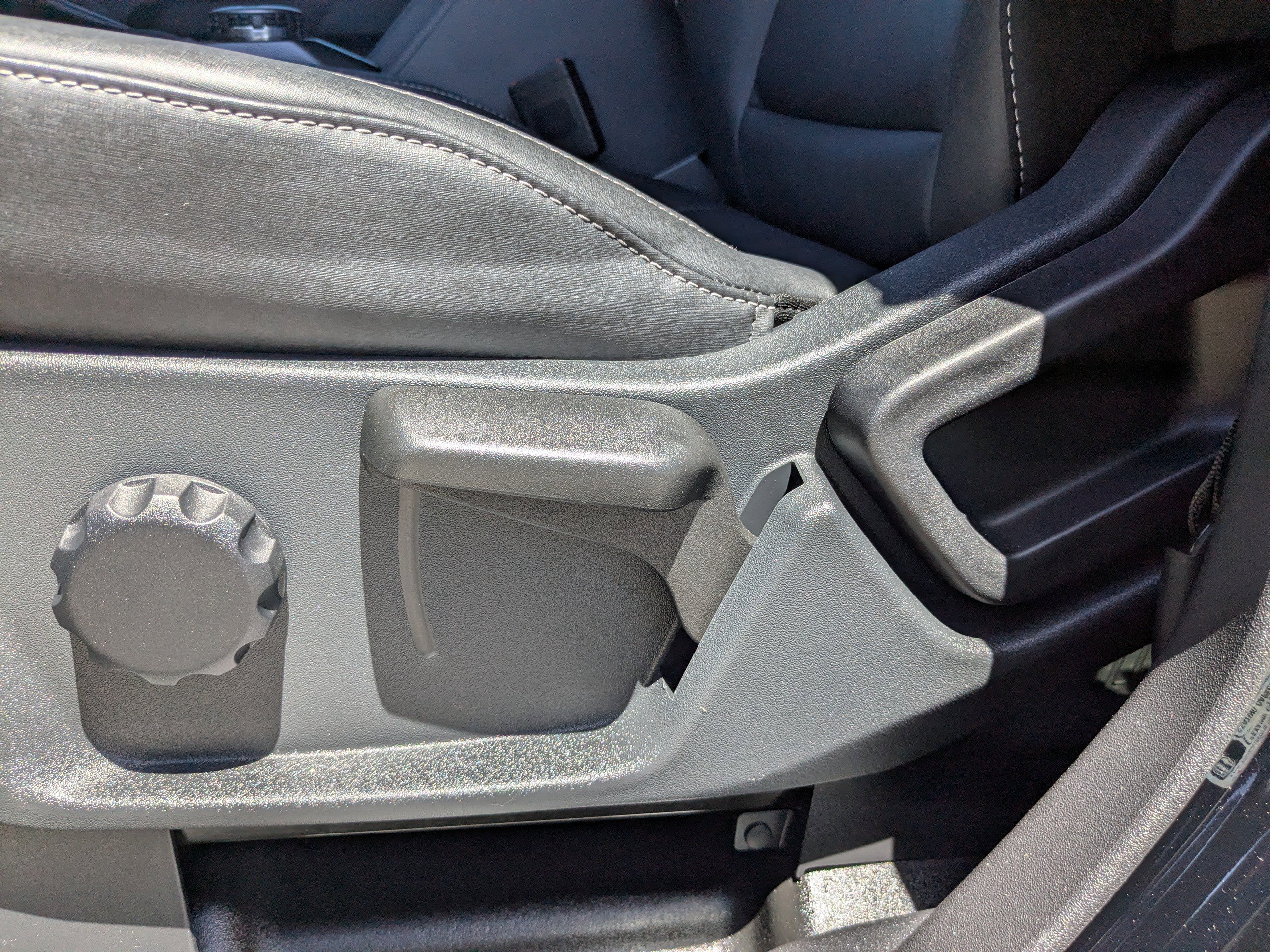 Used 2025 Ford Bronco Big Bend w/ Black Diamond Package image 20