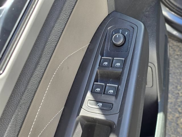 Used 2023 Volkswagen Atlas Cross Sport SE AWD/4WD image 14