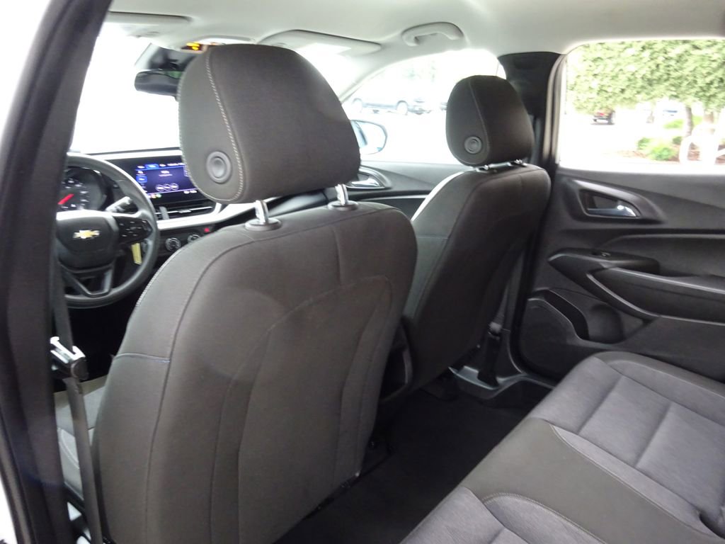Certified 2024 Chevrolet Trax LS FWD image 19