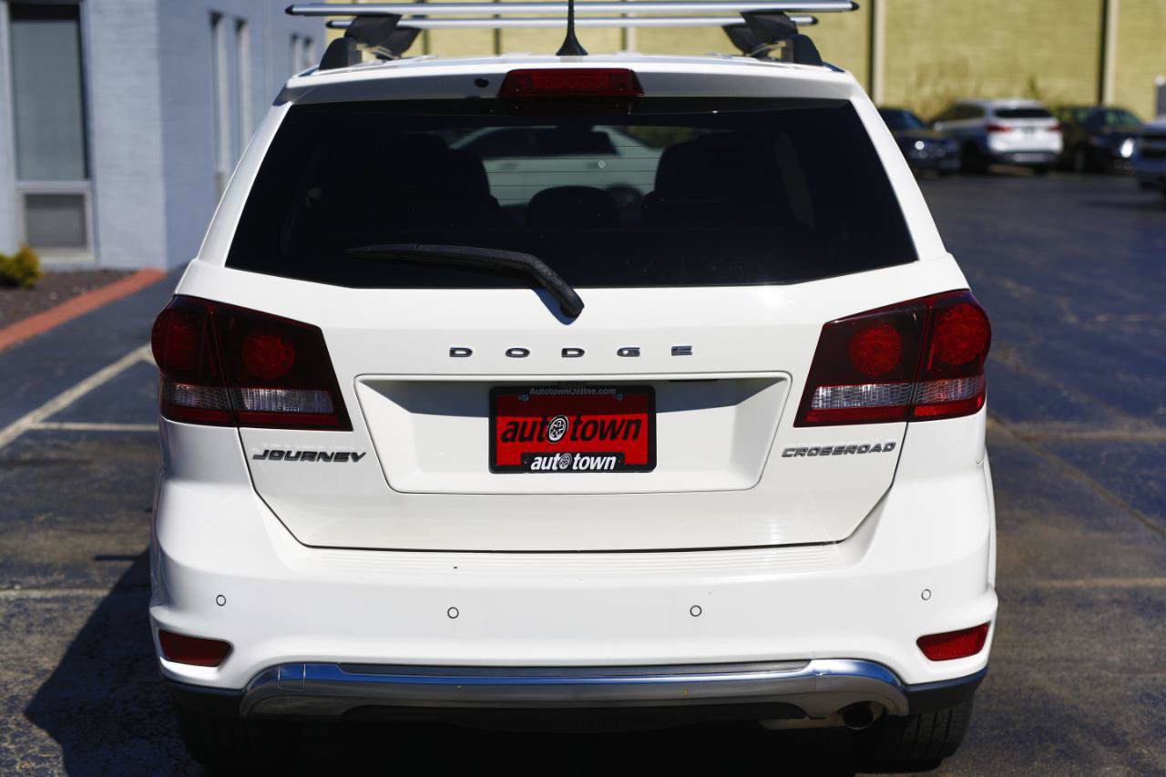 Used 2020 Dodge Journey Crossroad FWD image 15