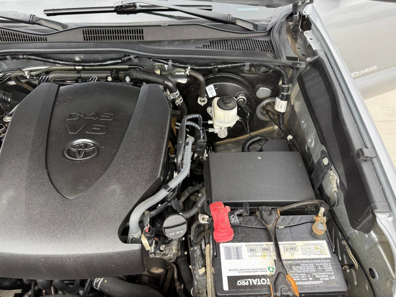 Used 2020 Toyota Tacoma TRD Sport w/ Technology Package image 11