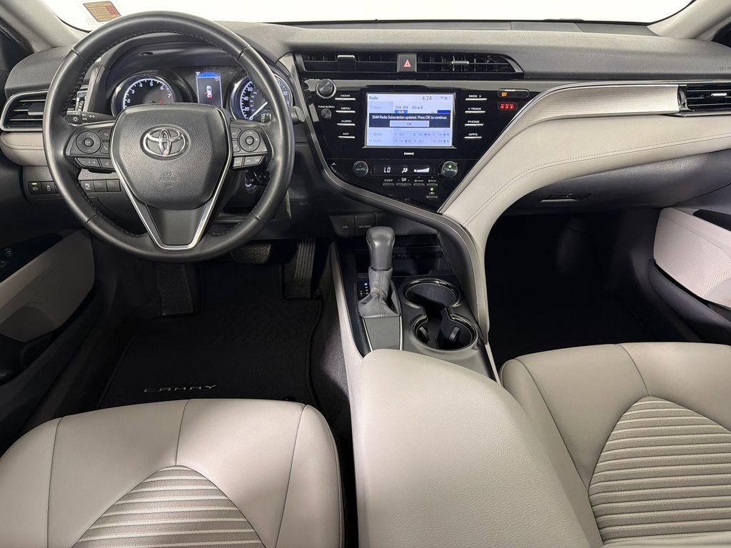 Used 2020 Toyota Camry SE FWD image 22