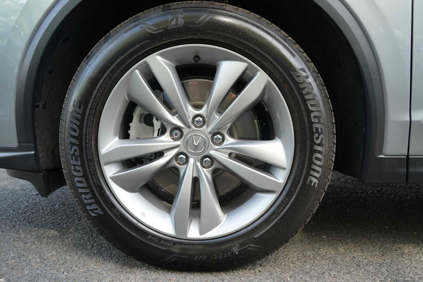 Certified 2025 Acura MDX SH-AWD image 12