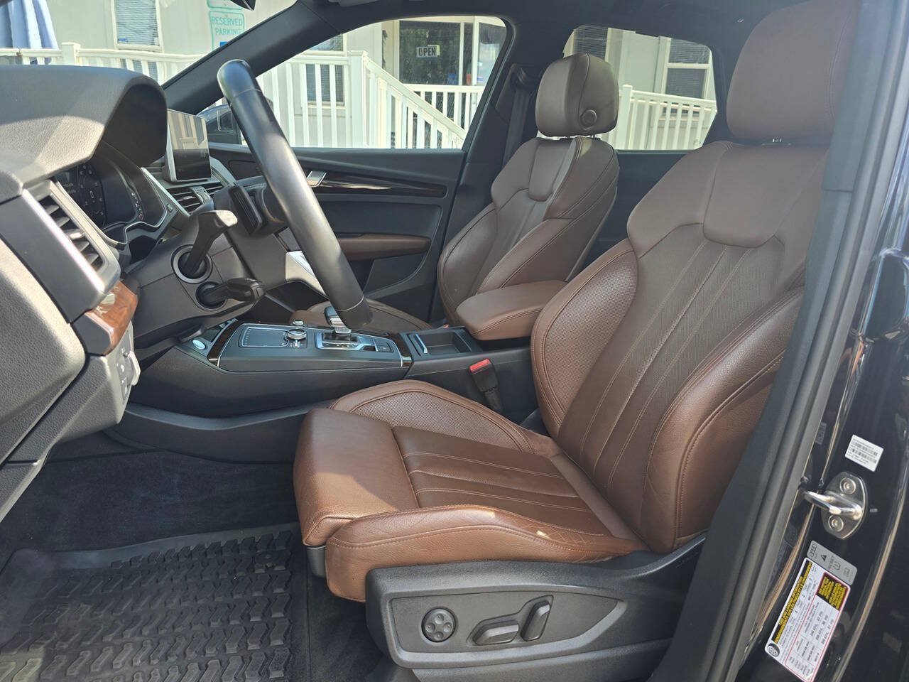 Used 2018 Audi Q5 2.0T Premium Plus w/ Premium Plus Package AWD/4WD image 18