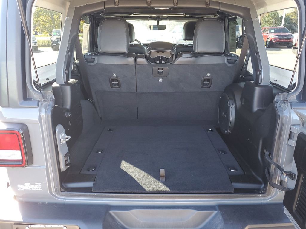 Used 2021 Jeep Wrangler Unlimited Sahara w/ Uconnect 4C Nav & Sound Group image 31