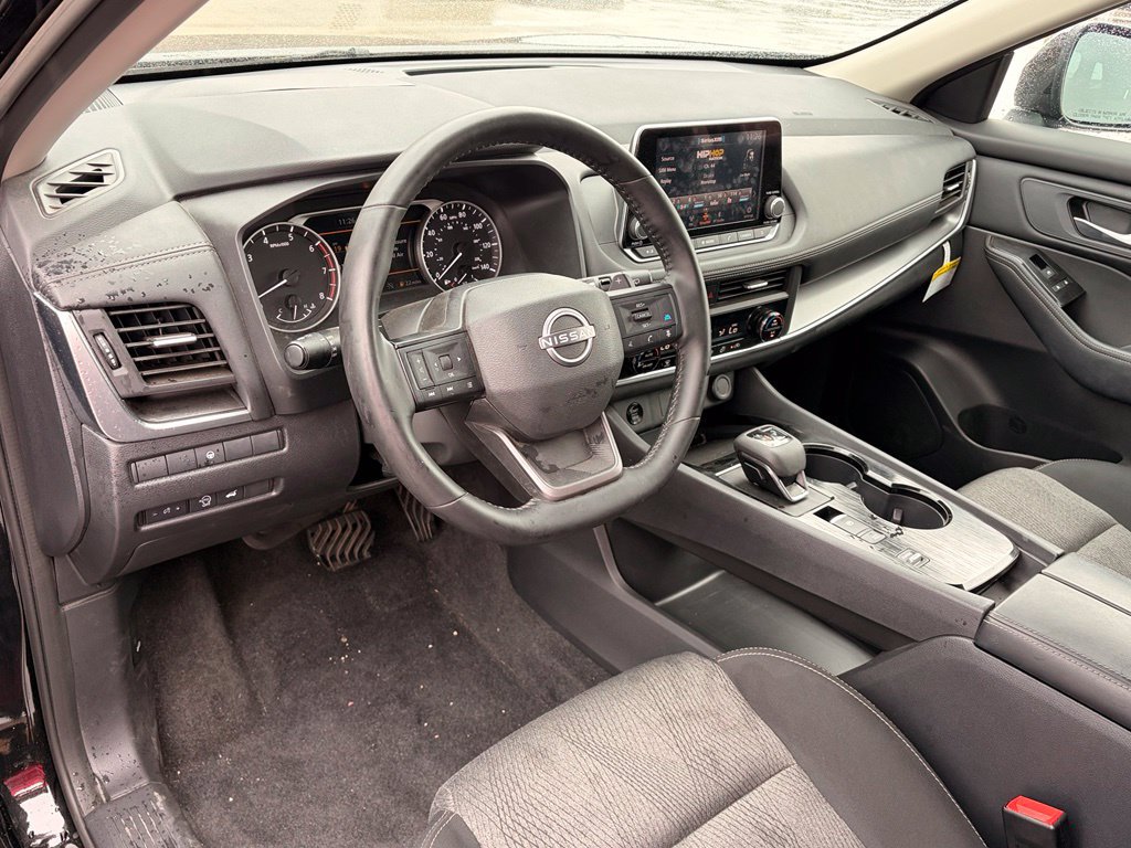 Used 2025 Ford Explorer Active RWD image 36