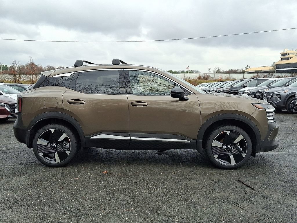 New 2026 Nissan Kicks SR w/ Cold Weather Package AWD/4WD image 8