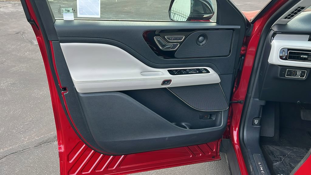 New 2026 Lincoln Aviator Reserve w/ Illumination Package image 11