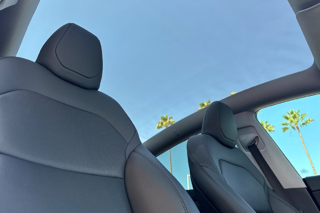 Used 2026 Tesla Model Y Long Range AWD/4WD image 20