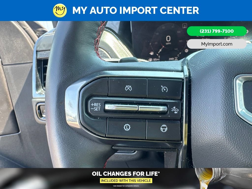 Used 2025 GMC Yukon XL AT4 Ultimate AWD/4WD image 17