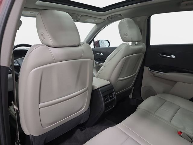 Certified 2022 Cadillac XT4 Premium Luxury w/ Enhanced Visibility Package image 10