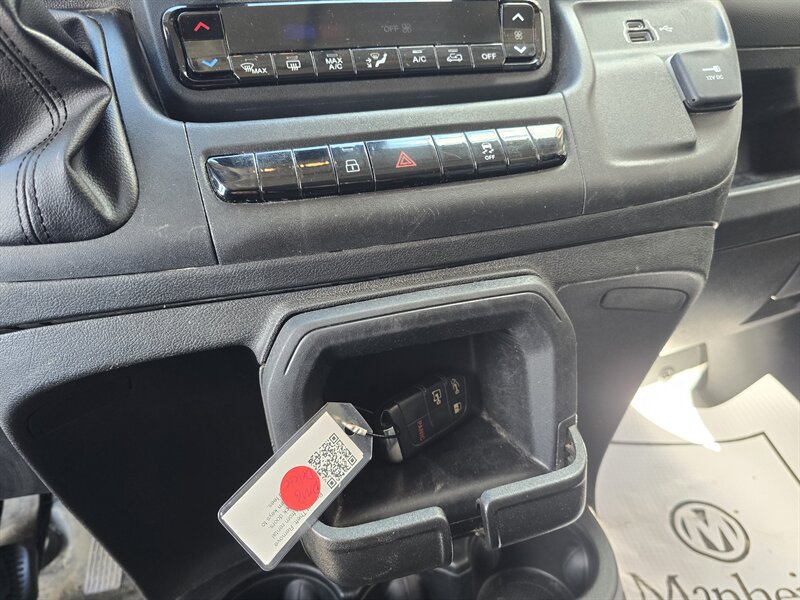 Used 2025 RAM ProMaster 3500 w/ Convenience Group FWD image 19