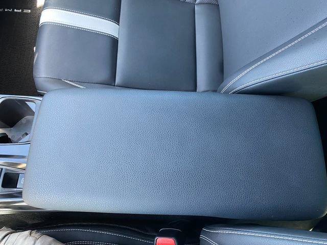 Used 2025 Toyota Camry SE w/ Convenience Package FWD image 20