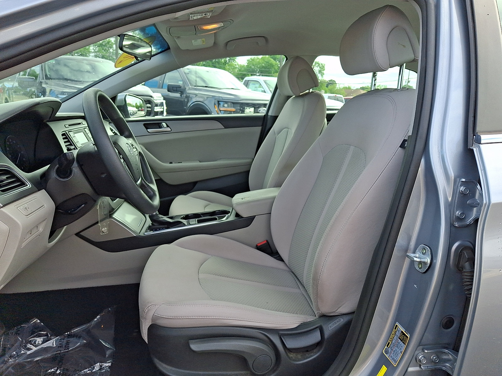 Used 2015 Hyundai Sonata SE FWD image 14