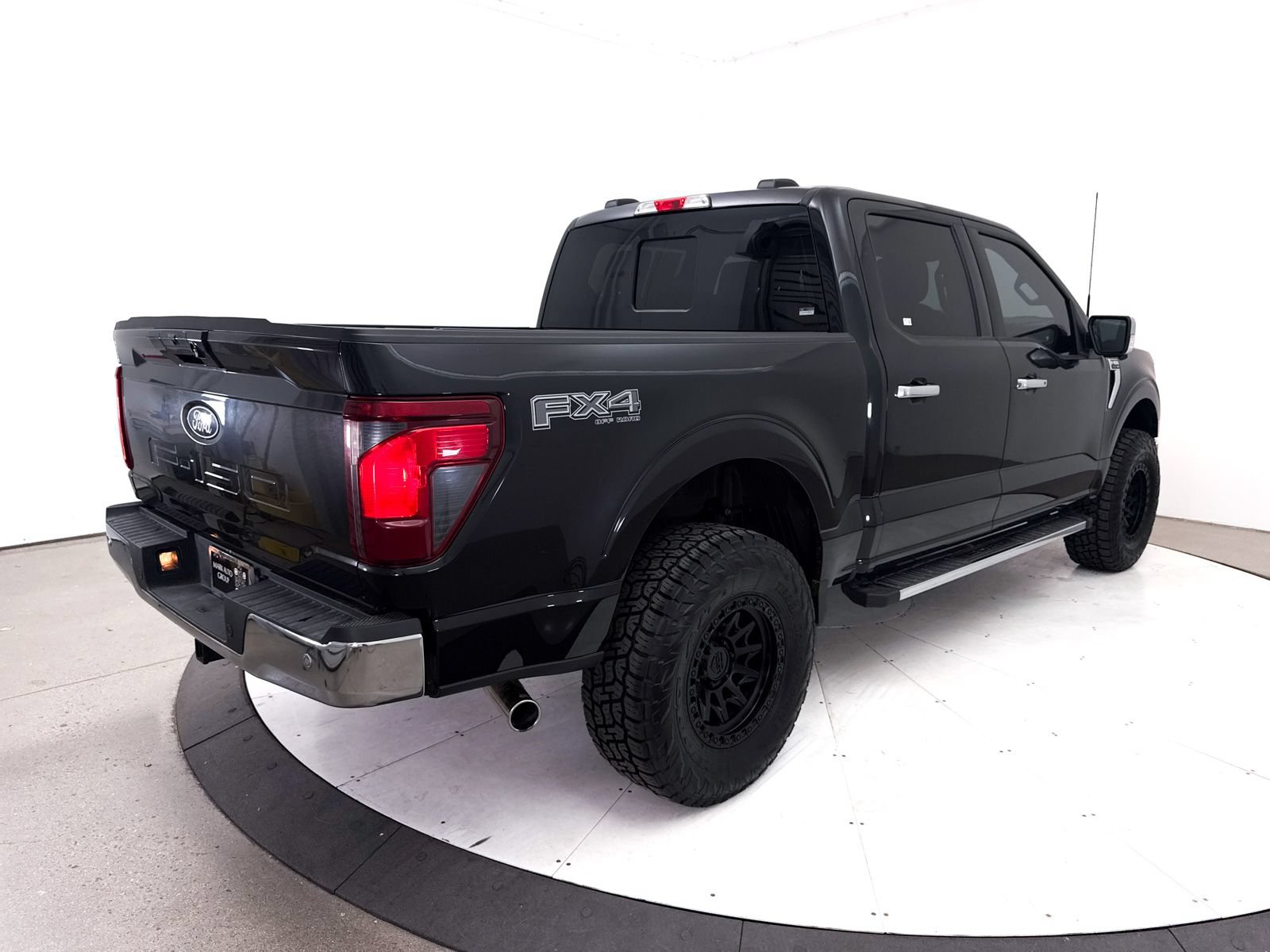 Used 2025 Ford F150 XLT w/ Equipment Group 302A MID AWD/4WD image 17