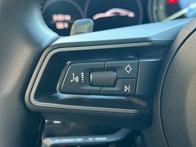 Used 2024 Porsche 911 Carrera 4S image 27