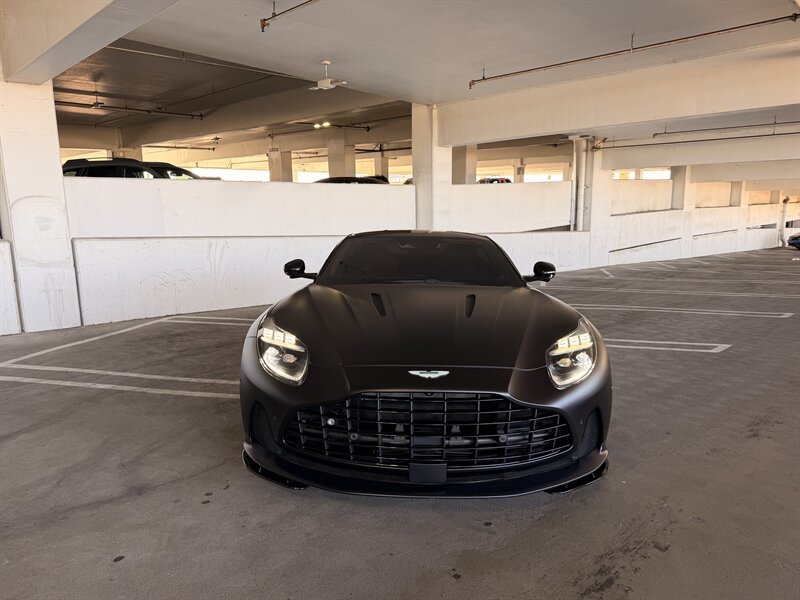 Used 2024 Aston Martin DB12 Coupe RWD image 7