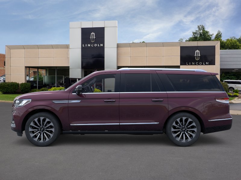 New 2024 Lincoln Navigator L Reserve AWD/4WD image 4