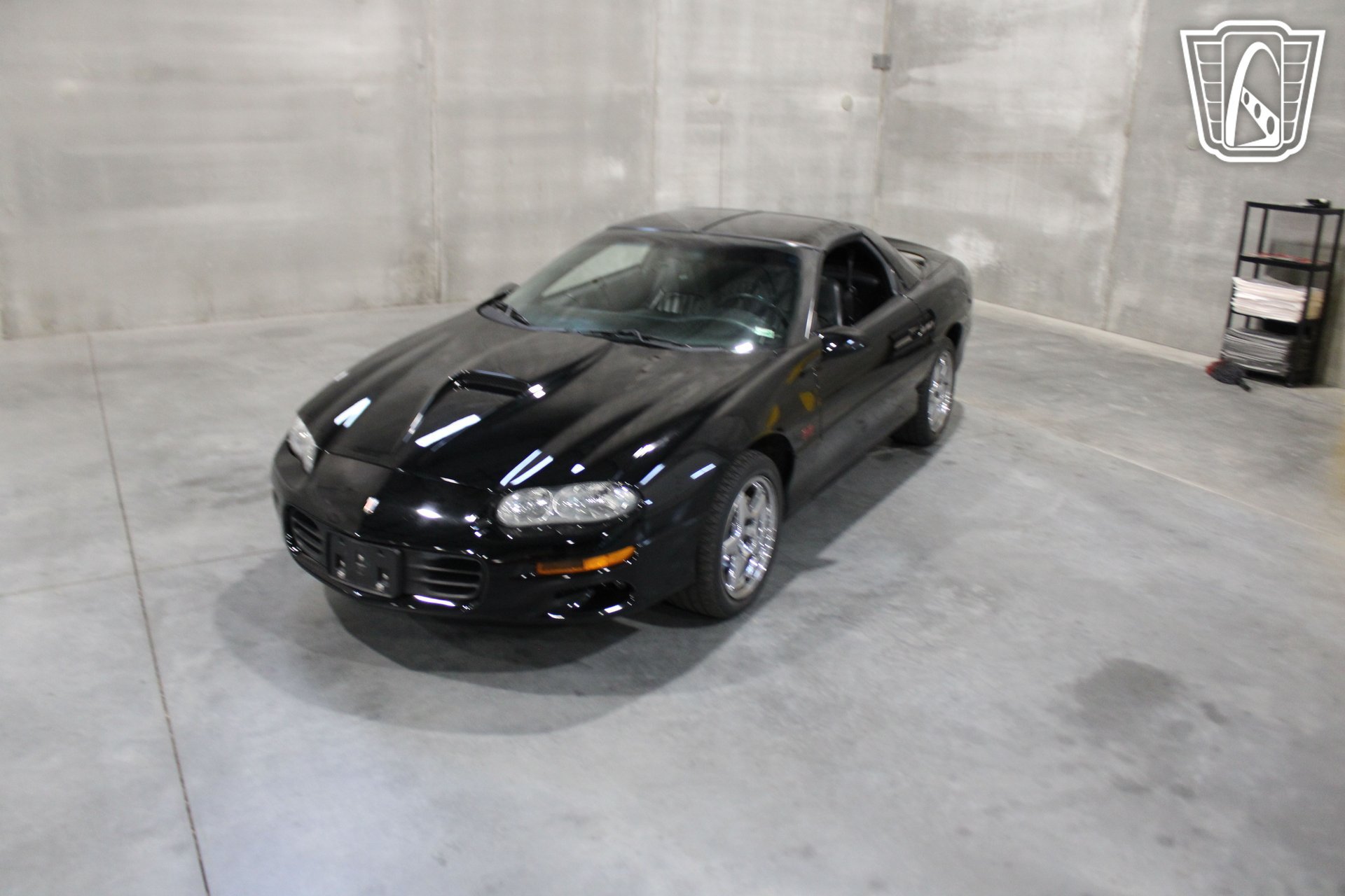Used 2000 Chevrolet Camaro Z28 w/ SS Performance/Appearance Pkg RWD image 10