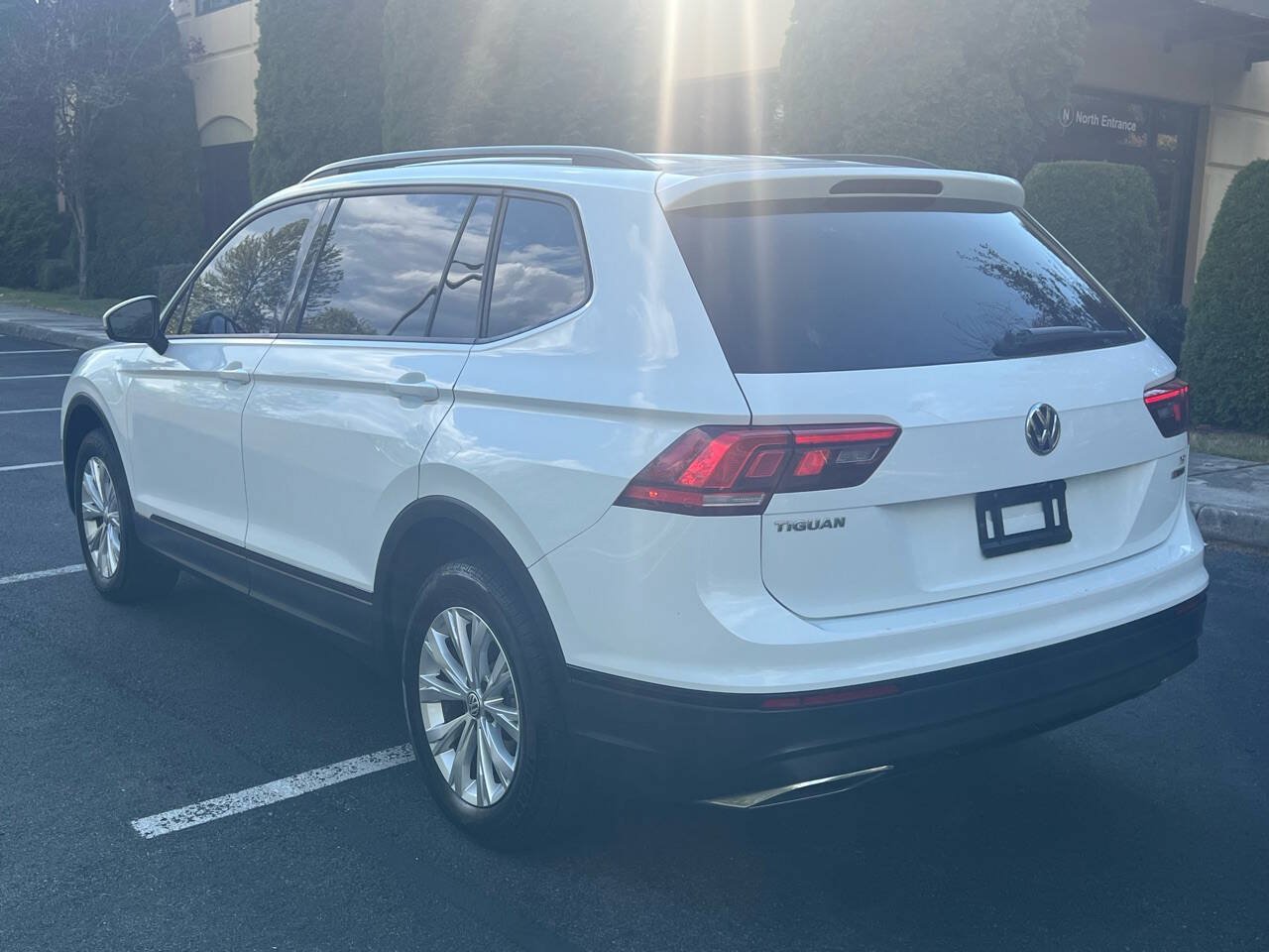 Used 2018 Volkswagen Tiguan S AWD/4WD image 4