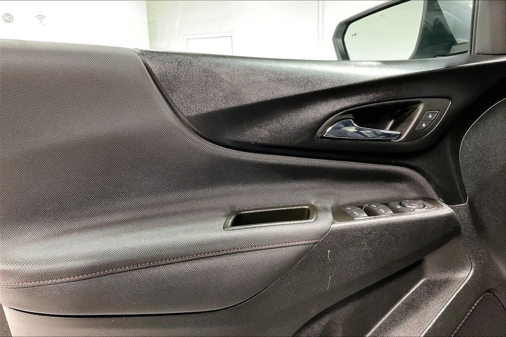 Used 2023 Chevrolet Equinox RS image 20