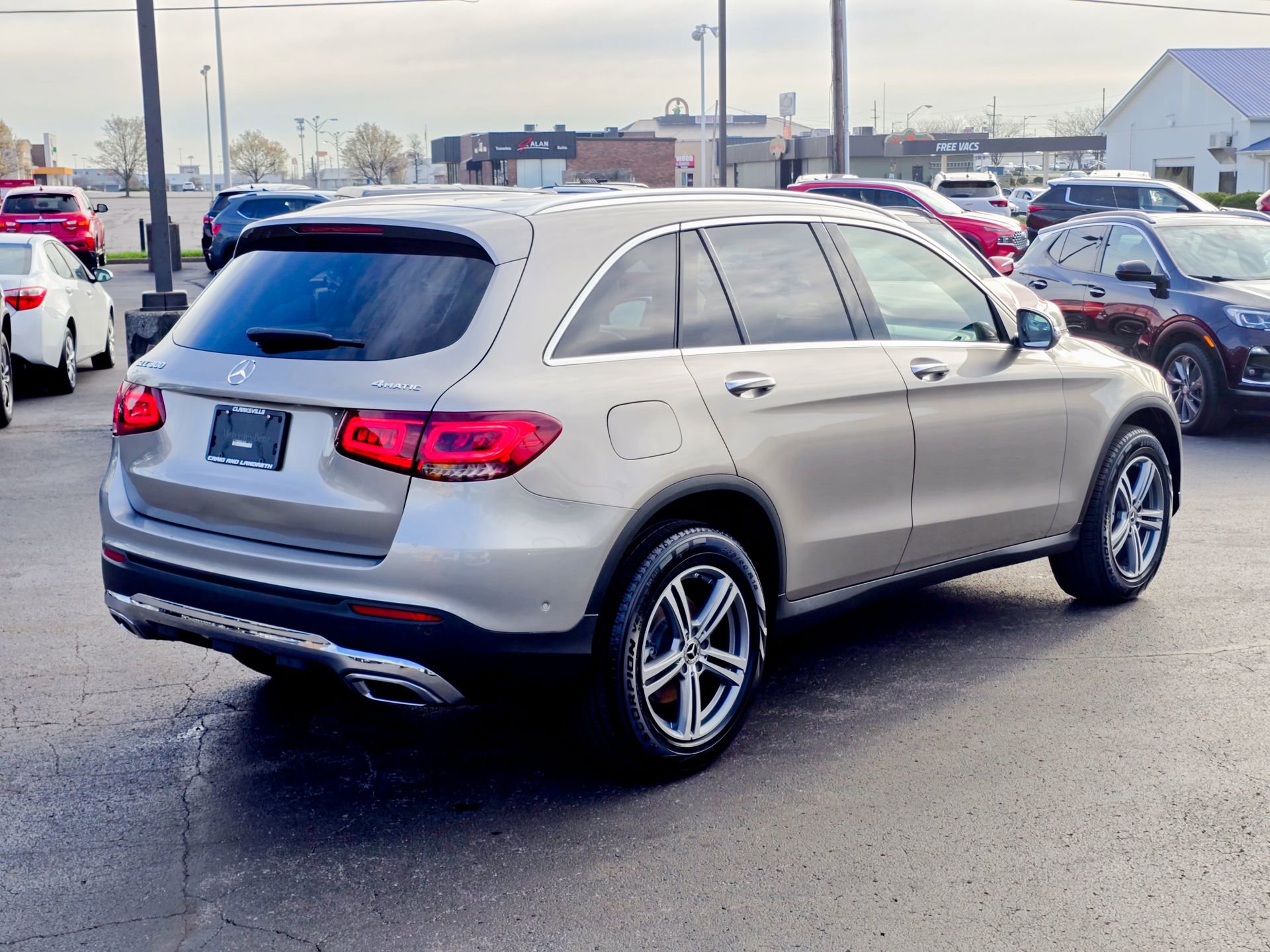 Used 2021 Mercedes-Benz GLC 300 4MATIC image 20