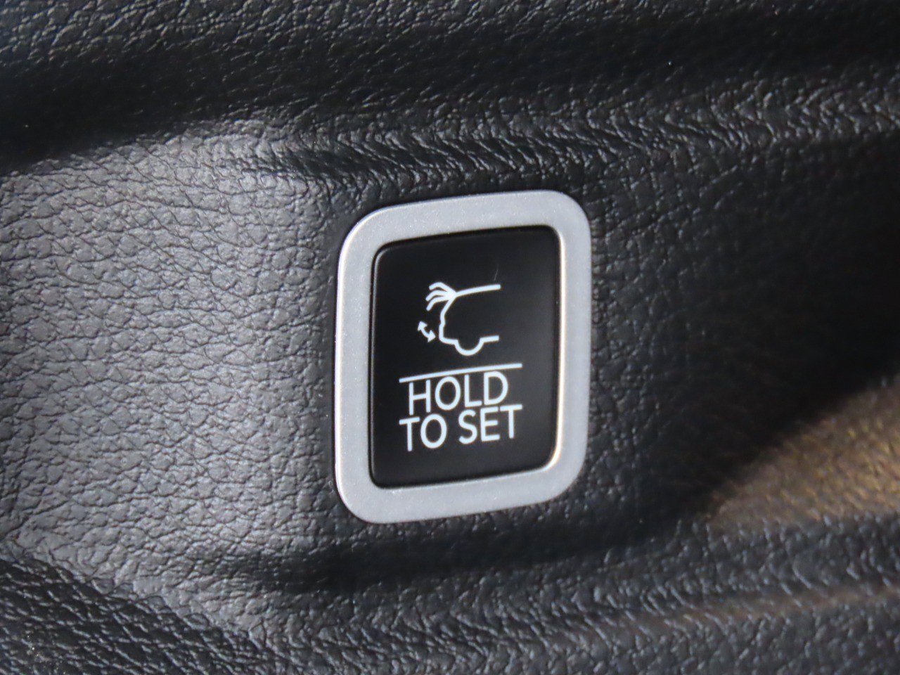 Used 2022 Jeep Grand Cherokee L Limited image 13