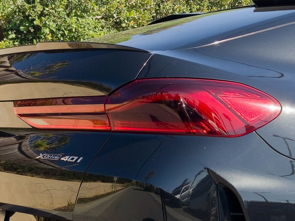 Used 2022 BMW X6 xDrive40i w/ M Sport Package image 7