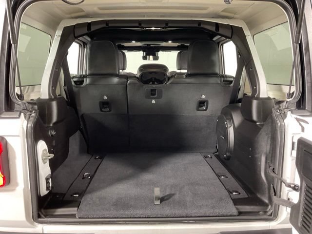 Used 2024 Jeep Wrangler Unlimited Rubicon w/ Technology Group AWD/4WD image 42
