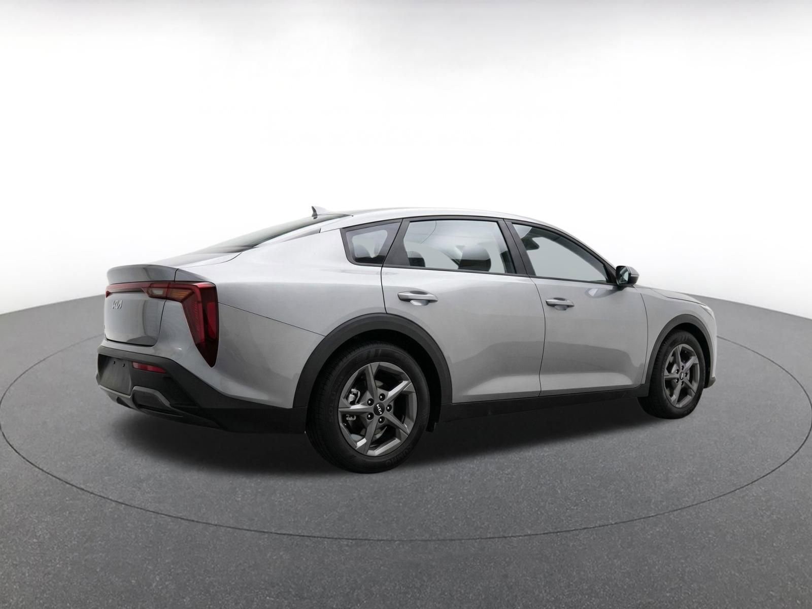 Used 2025 Kia K4 FWD image 8