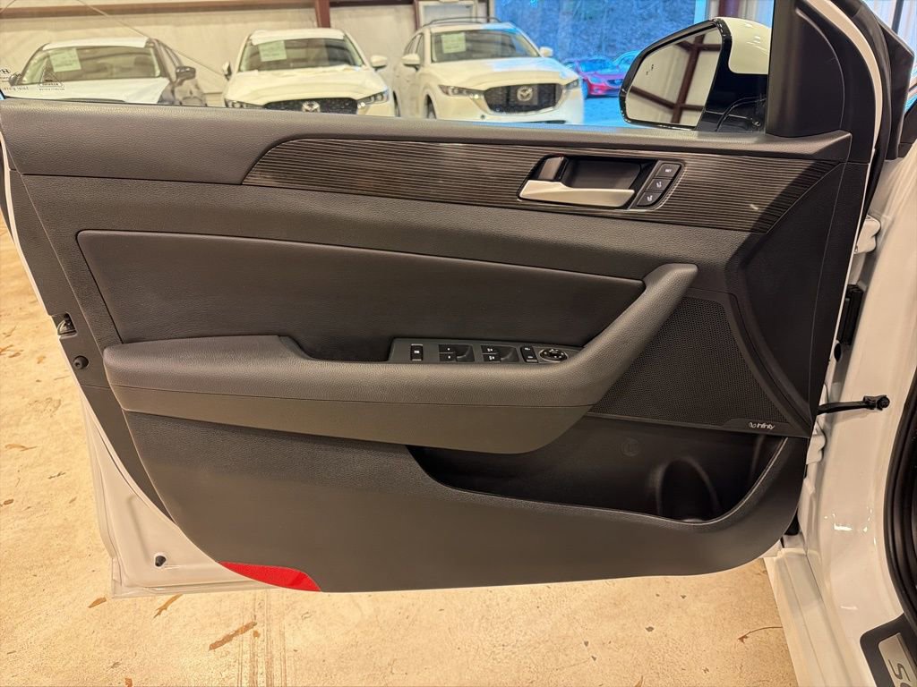 Used 2018 Hyundai Sonata Limited w/ Limited Ultimate Package 03 image 27