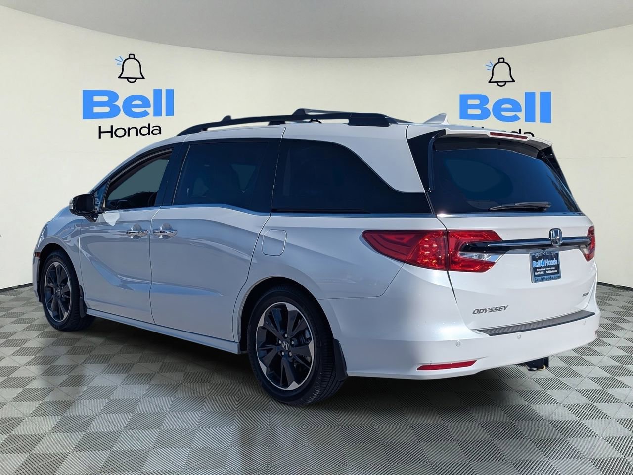 Certified 2023 Honda Odyssey Elite image 3