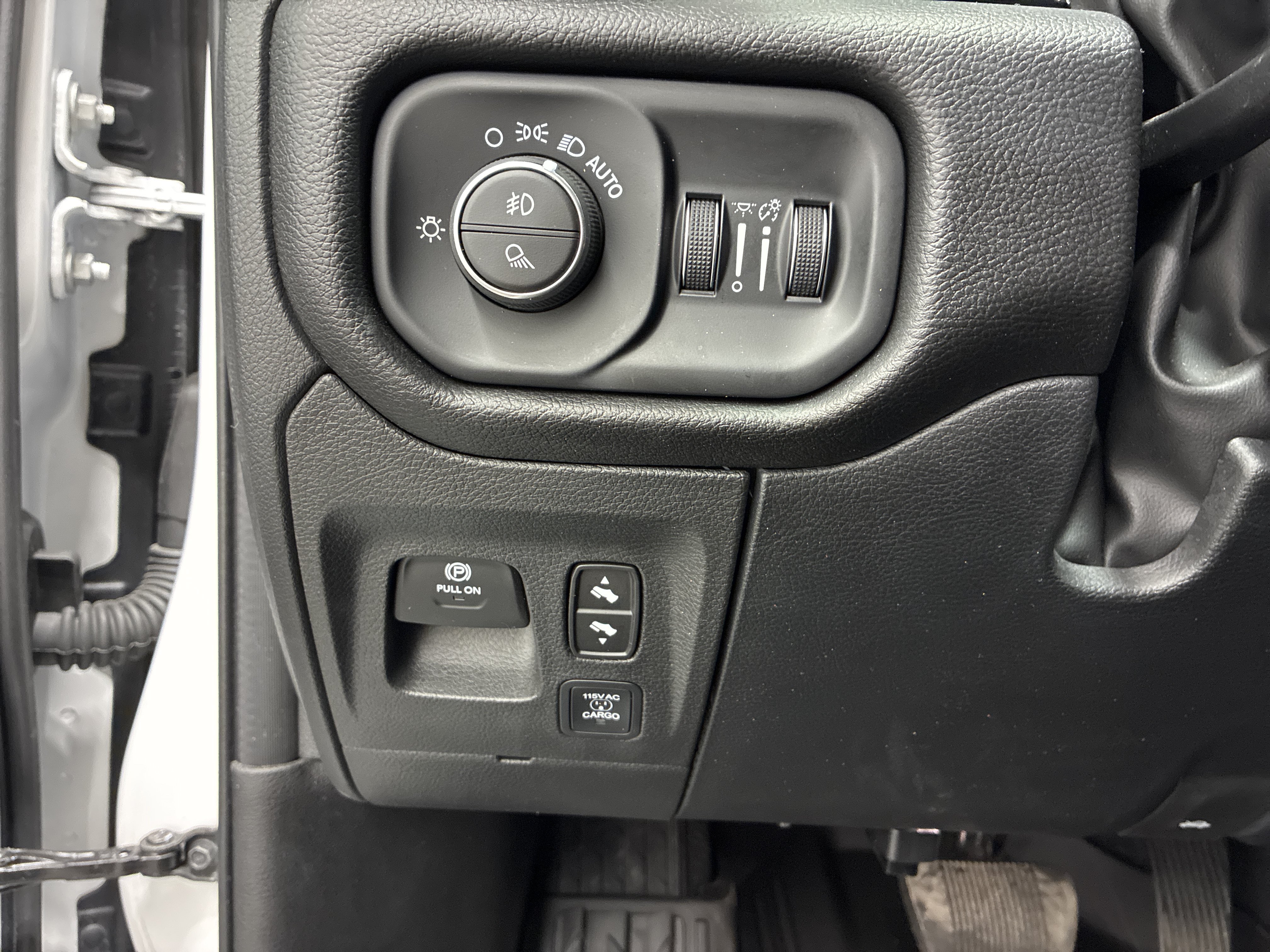 Certified 2025 RAM 1500 Laramie AWD/4WD image 21