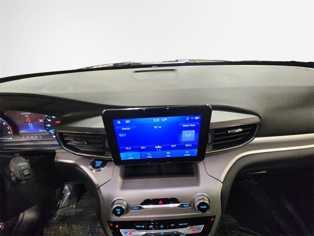 Used 2022 Ford Explorer XLT w/ Equipment Group 202A image 22