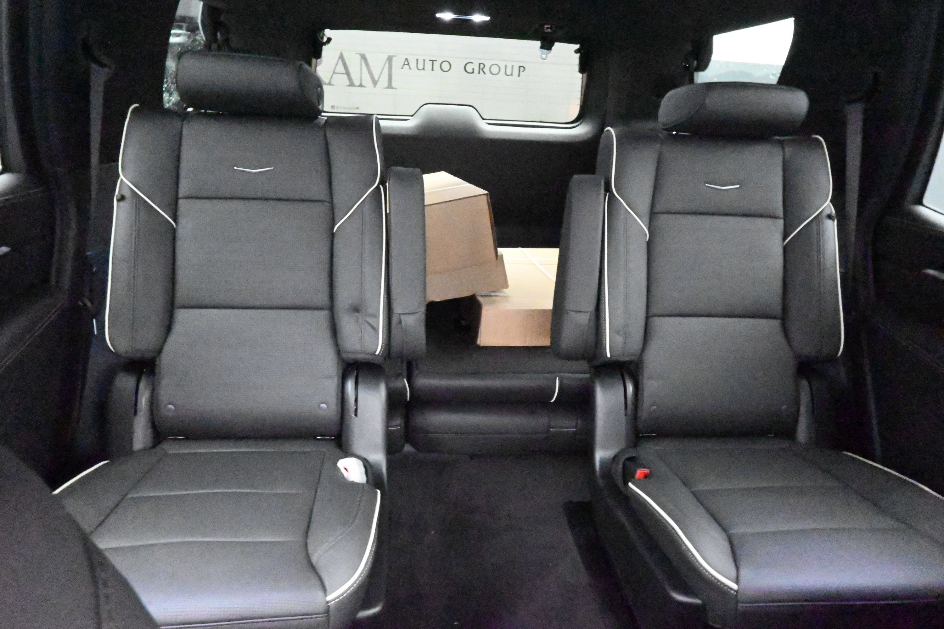 New 2026 Cadillac Escalade Luxury w/ Touring Package AWD/4WD image 14