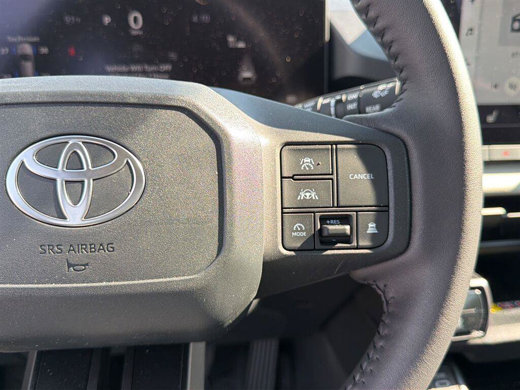 Used 2026 Toyota RAV4 XLE Premium FWD image 21
