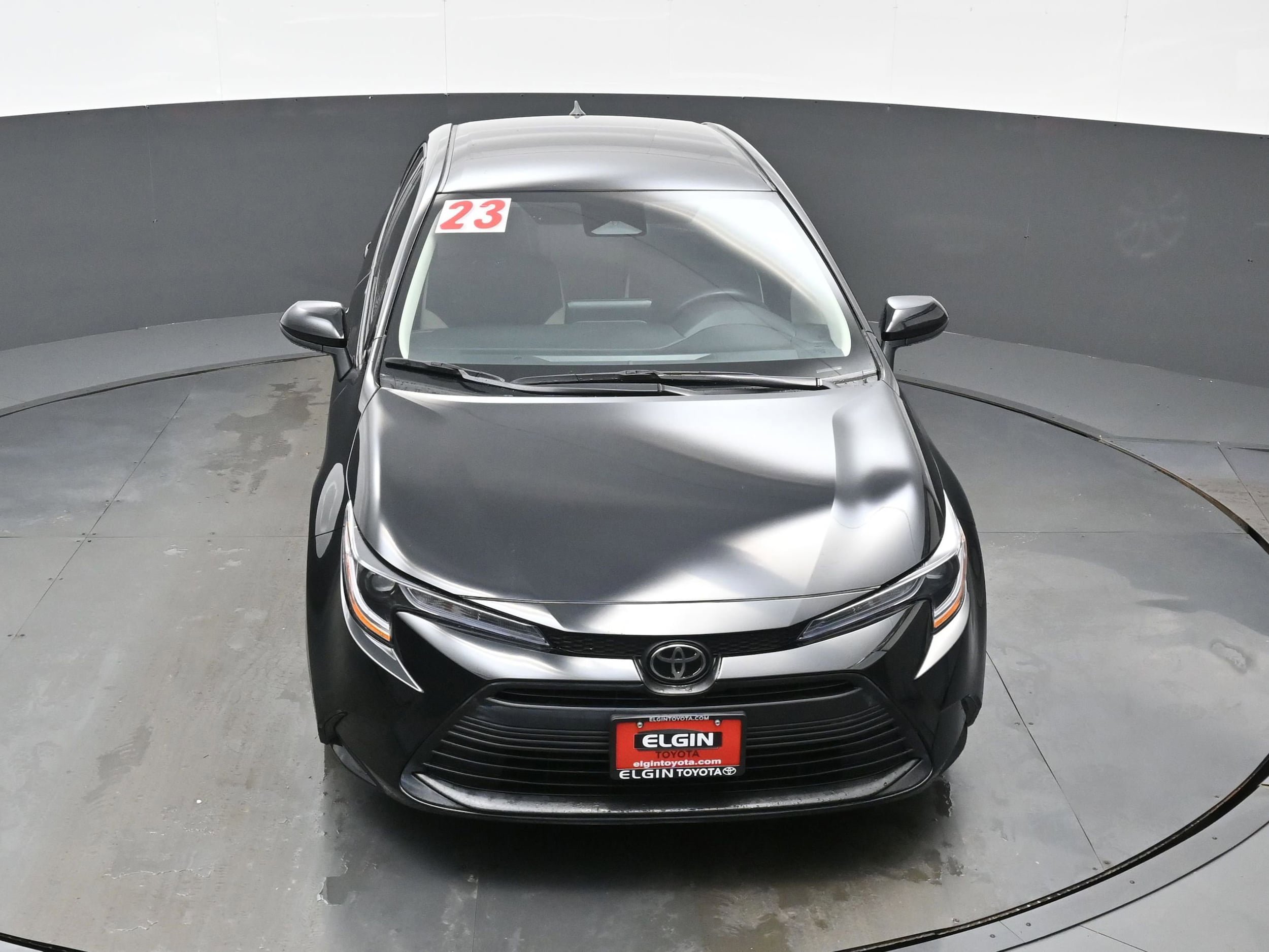 Used 2025 Toyota Corolla LE FWD image 33